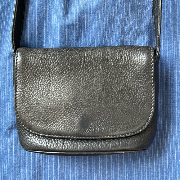 VINTAGE COACH CROSSBODY BAG - Picture 1 of 15